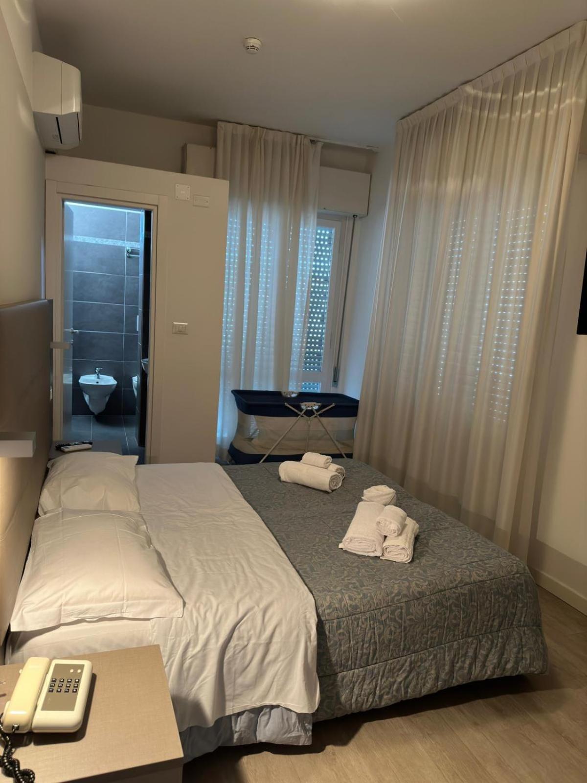 Hotel Annalisa ริชโชเน ภายนอก รูปภาพ
